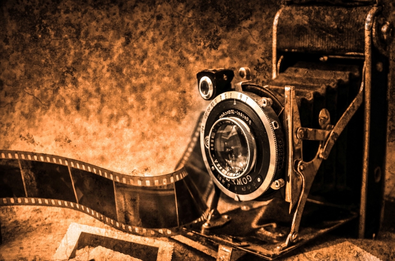 photographe-TRANS EN PROVENCE-min_light-wood-night-camera-photography-vintage-1245236-pxhere.com